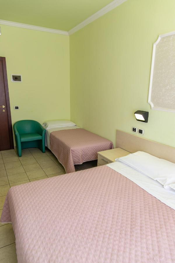 Hotel Liana Rimini Exteriér fotografie