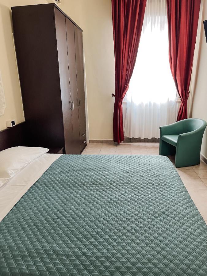 Hotel Liana Rimini Exteriér fotografie